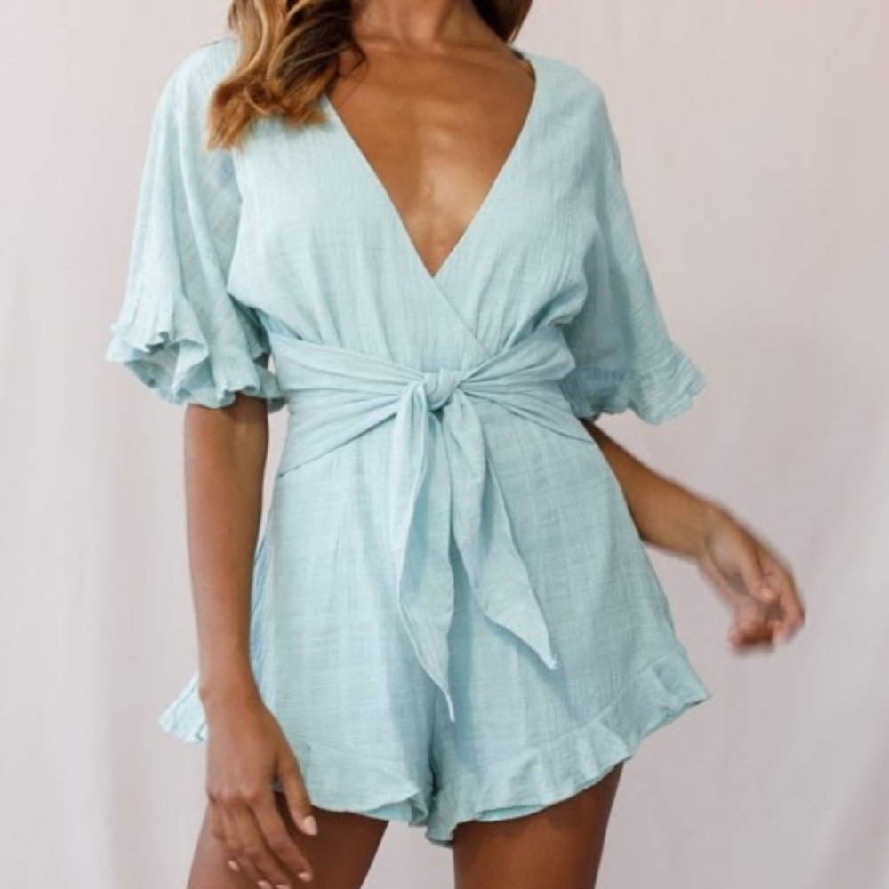 Sage/Mint V neck Romper w/ keyhole back (XS) NWT